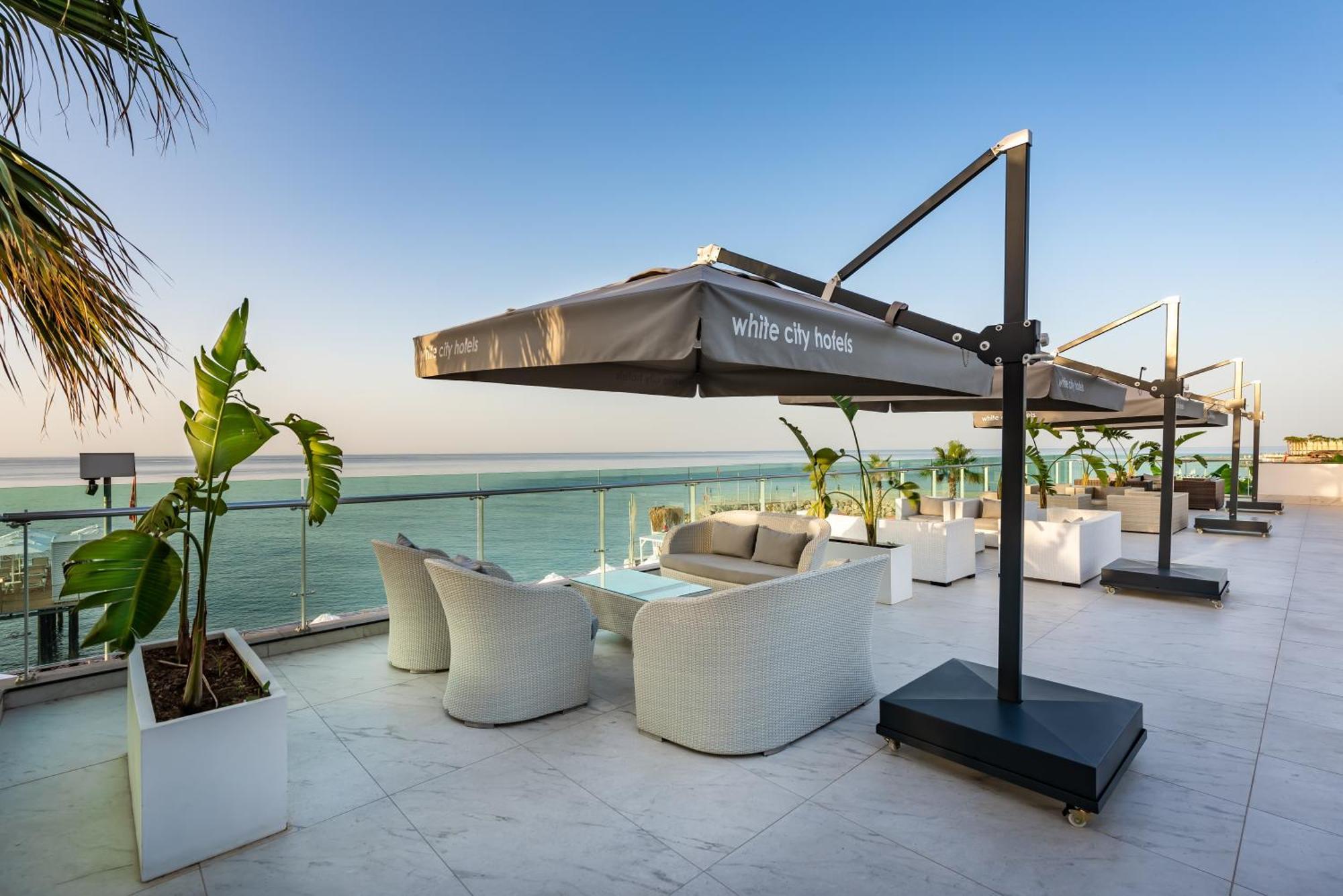 Hotel White 5*