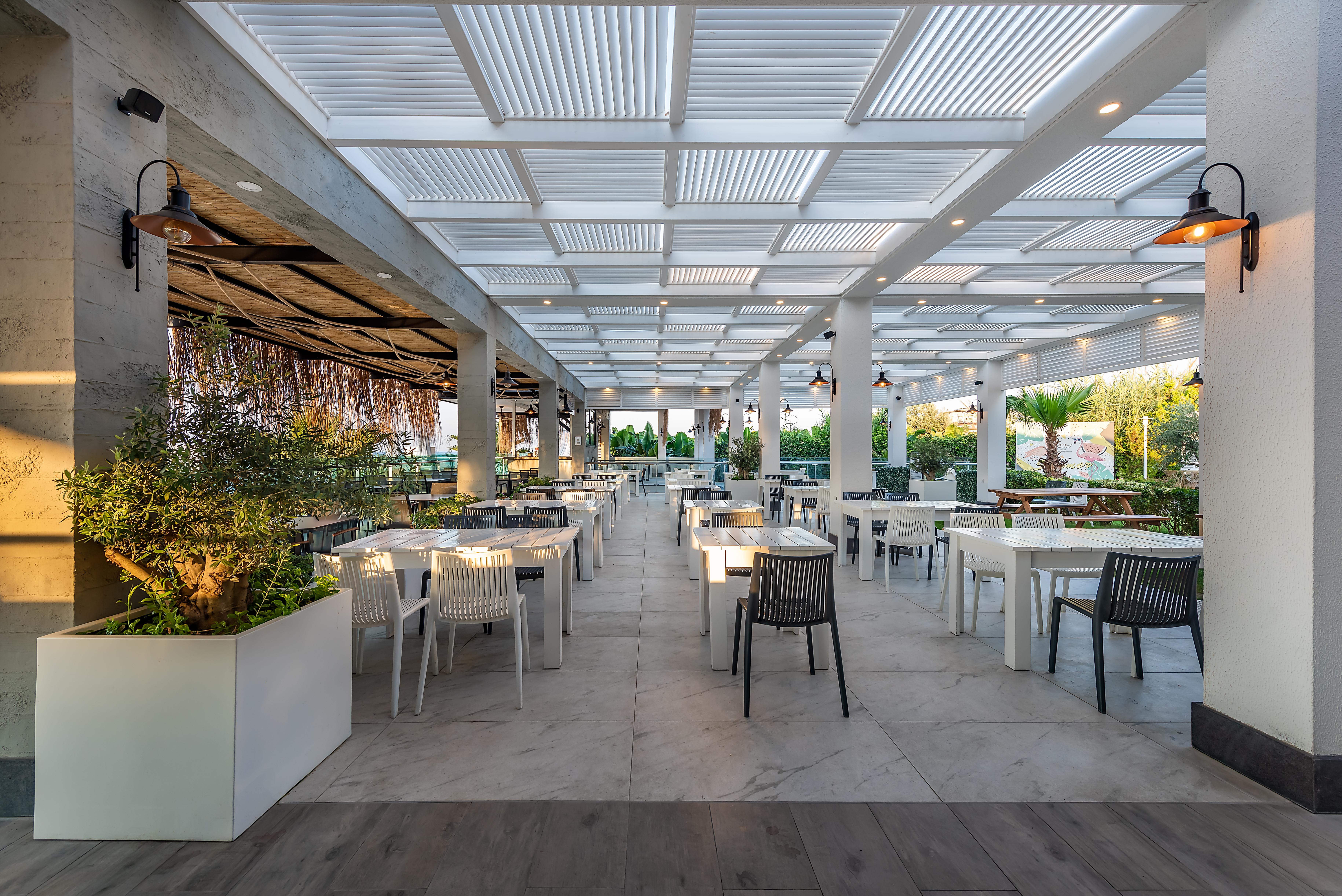 White Hotel Avsallar